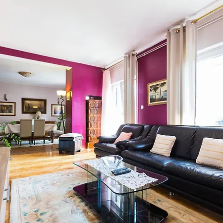 Apartman & Hosana Zára