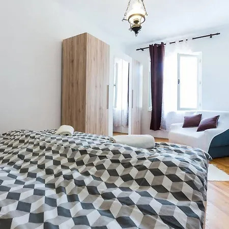 & Hosana Apartman Zára